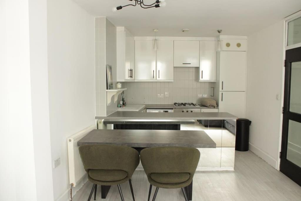 2 Bedroom Central London Apartment Modern And Stylish Exterior foto